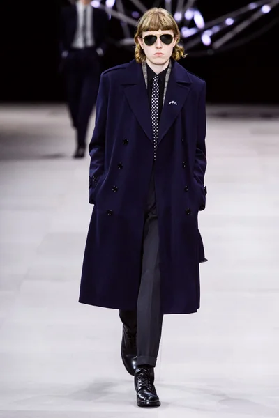 Look 2